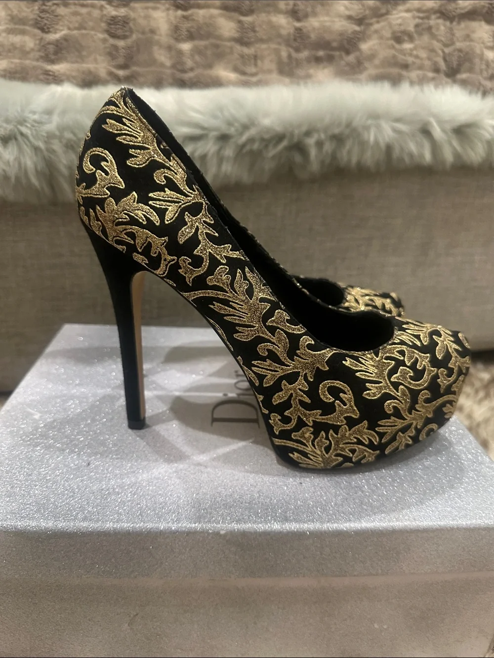 BEBE Black and Gold  velvet Embroidered Platform Pumps 5 heel 2 inch platform